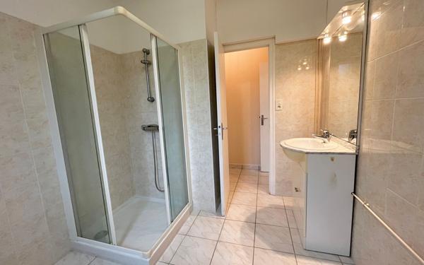 Appartement à vendre    2 pièces •  Carhaix-Plouguer