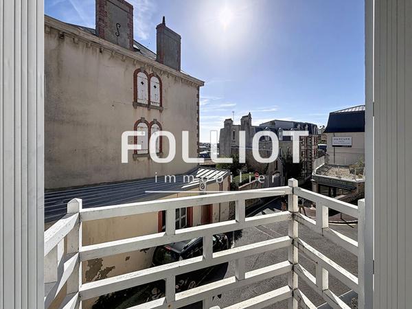 Immeuble à vendre à Granville - Vue mer, centre-ville, idéal investisseur