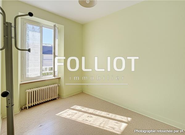 Immeuble à vendre à Granville - Vue mer, centre-ville, idéal investisseur