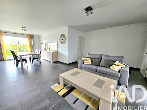 Location maison 4 pièces 84 m² Saint-Denis-la-Chevasse