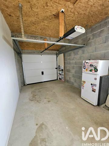 Location maison 4 pièces 84 m² Saint-Denis-la-Chevasse