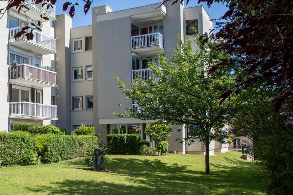 Très beau F4 - 90m2 - 3 chambres - Box - Cellier