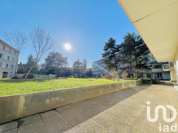 Appartement 3 pièces de 66 m² à Creil (60100)