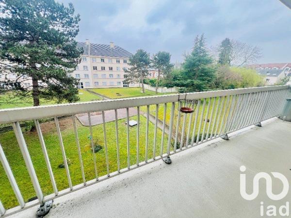 Appartement 3 pièces de 66 m² à Creil (60100)