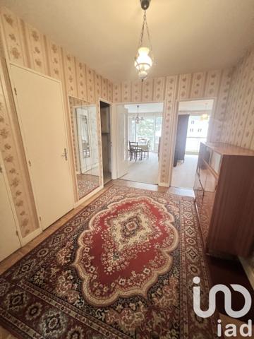 Appartement 3 pièces de 66 m² à Creil (60100)