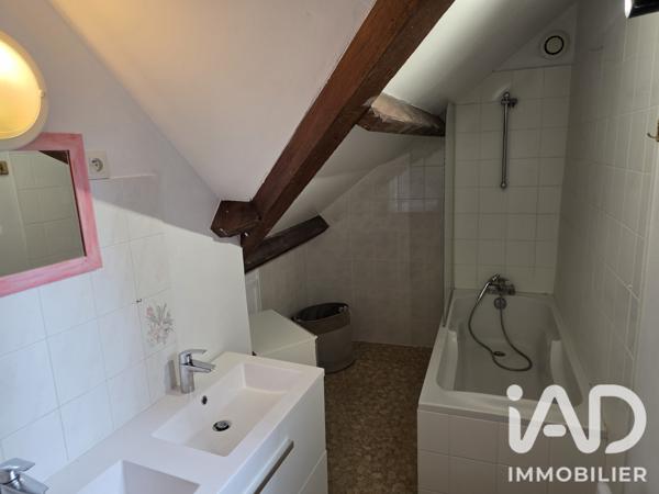 Location maison 3 pièces 102 m² Villefrancœur