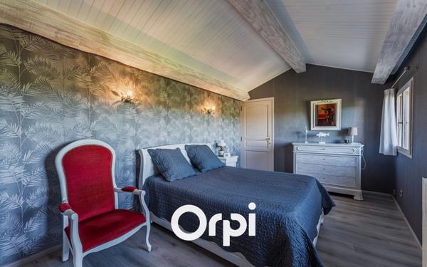 Maison à vendre    5 pièces •  Saint-Just-d'Ardèche