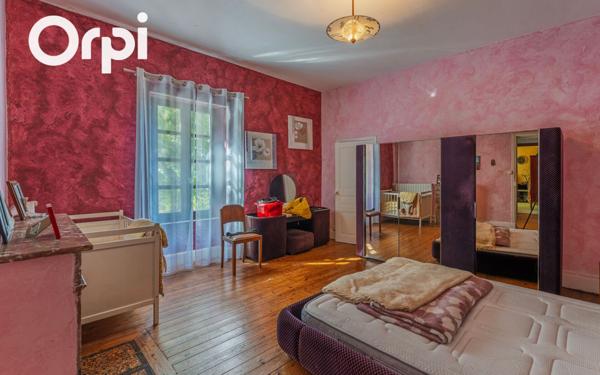 Maison à vendre    5 pièces •  Saint-Just-d'Ardèche