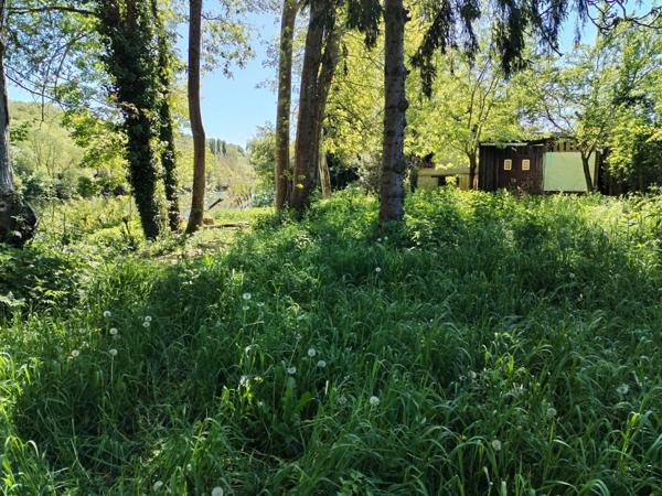 Vente terres agricole Chauvigny (86300), 1082.00m². La Bruyere Immobilier