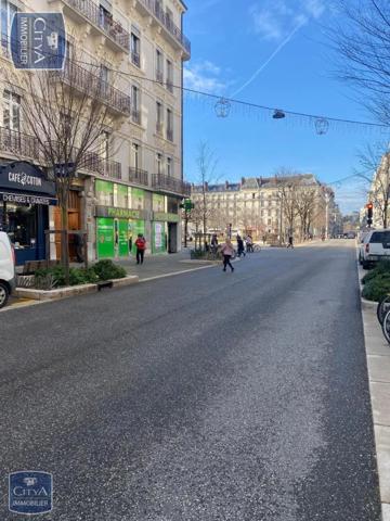 Local professionnel à louer