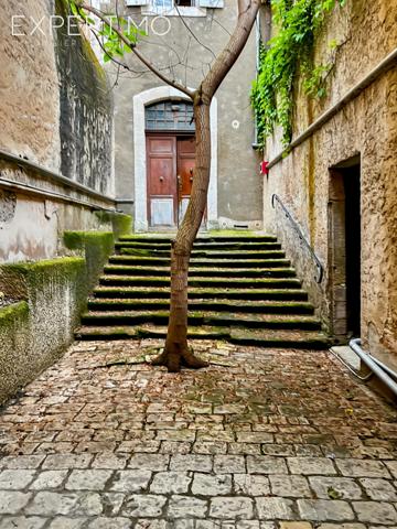 Apt (84400) DUPLEX LUMINEUX CENTRE VILLE APT