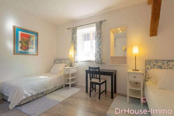 Maison à vendre 25 pièces de 657 m²