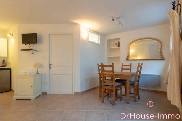 Maison à vendre 25 pièces de 657 m²