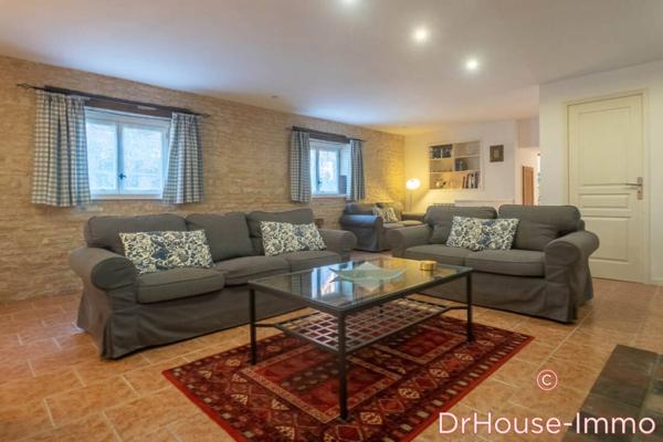 Maison à vendre 25 pièces de 657 m²