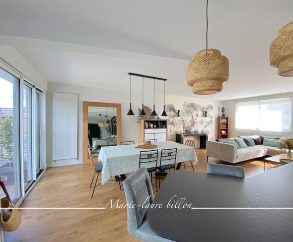 Maison à vendre 5 pièces SAINT GILLES CROIX DE VIE (85), quartier BOISVINET, maison totalement rénovée, garage, jardin.