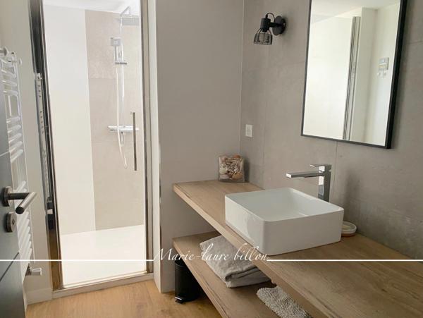 Maison à vendre 5 pièces SAINT GILLES CROIX DE VIE (85), quartier BOISVINET, maison totalement rénovée, garage, jardin.