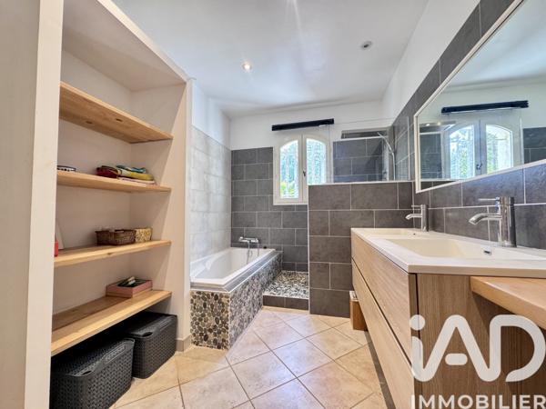 Location maison 4 pièces 129 m² Brignoles