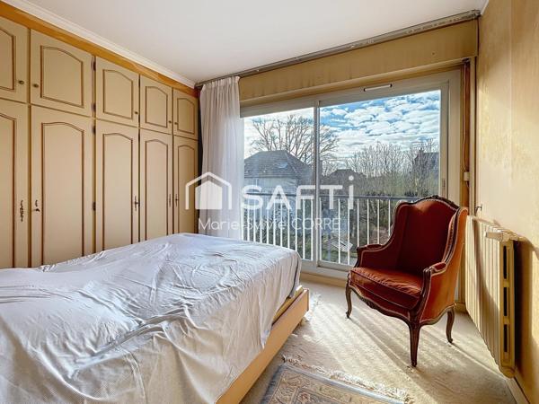 CENTRE du Vésinet, Résidence de standing,  3 chambres, 2 parkings sécurisés