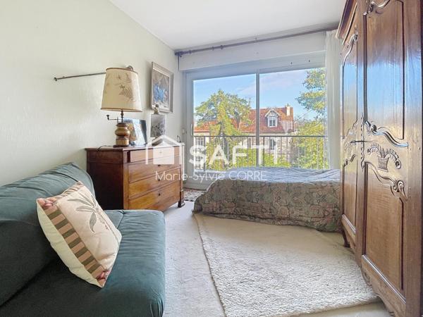 CENTRE du Vésinet, Résidence de standing,  3 chambres, 2 parkings sécurisés