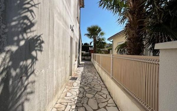 Appartement à louer    2 pièces •  Royan