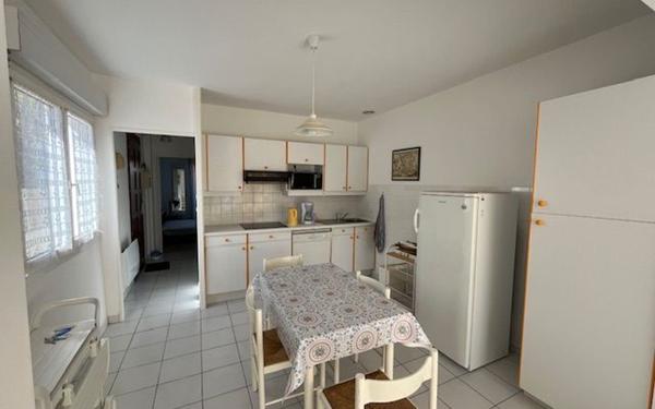 Appartement à louer    2 pièces •  Royan