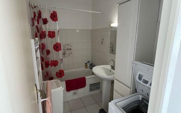 Appartement à louer    2 pièces •  Royan