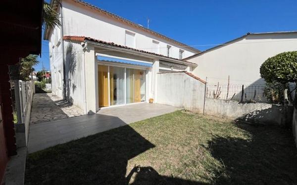 Appartement à louer    2 pièces •  Royan
