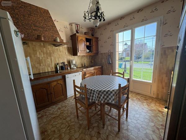 Pavillon à vendre à Les Villages-Vovéens dans l'Eure-et-Loir (28150), ref : 72   
Plan d'eau
