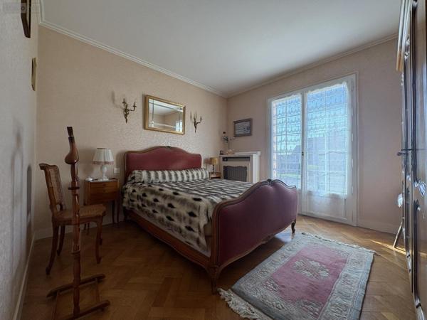 Pavillon à vendre à Les Villages-Vovéens dans l'Eure-et-Loir (28150), ref : 72   
Plan d'eau