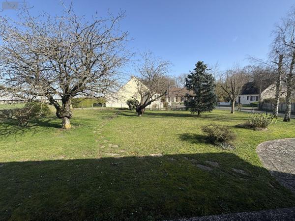Pavillon à vendre à Les Villages-Vovéens dans l'Eure-et-Loir (28150), ref : 72   
Plan d'eau