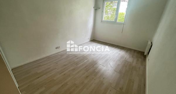 Location Appartement 3 pièces 78.69 m² - Châtenay-malabry 92290