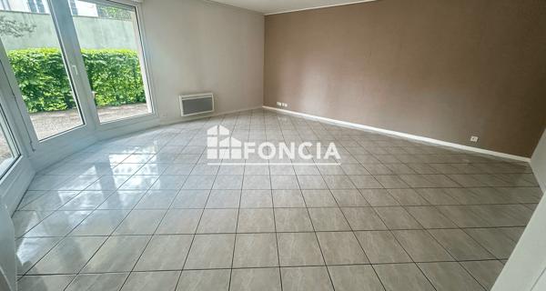 Location Appartement 3 pièces 78.69 m² - Châtenay-malabry 92290