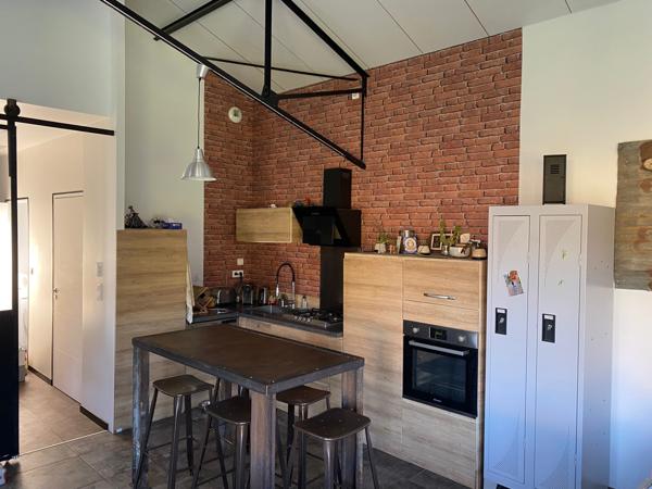 jolie loft 77 m² la suze sur sarthe