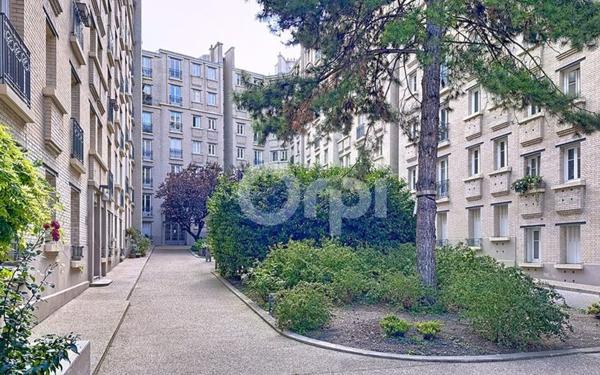 Appartement à vendre    2 pièces • 32,24 m2 Paris 15