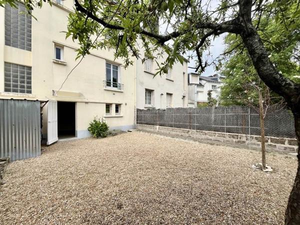 Immeuble à vendre |  Tours |  180 m²