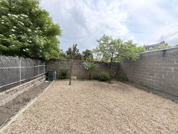 Immeuble à vendre |  Tours |  180 m²