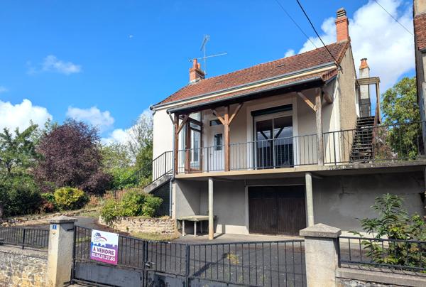Maison de ville avec jardin et garage !