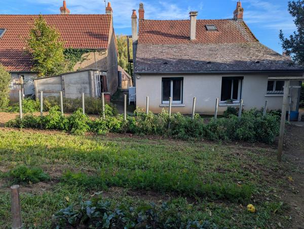 Maison de ville avec jardin et garage !