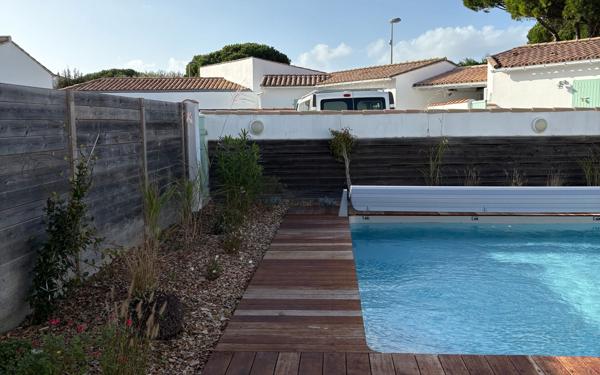 Maison à vendre    5 pièces • 104,64 m2 Le Bois-Plage-en-Ré