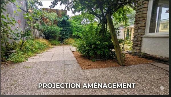 Vente                                                      Maison
                        
                     4 pièces                      95 m2                     à Nantes