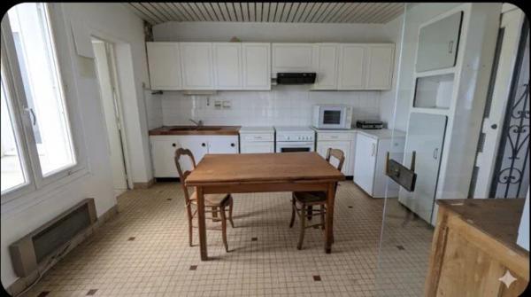 Vente                                                      Maison
                        
                     4 pièces                      95 m2                     à Nantes