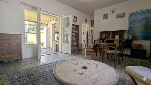 Vente                                                      Maison
                        
                     4 pièces                      95 m2                     à Nantes