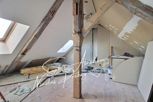 Coup de coeur ! Maison en pierres  de 7 pièces, 5 chambres avec jardin et dépendance