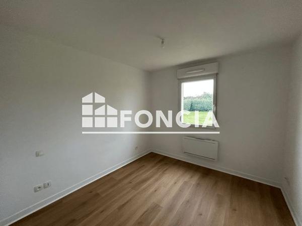 Location Appartement 2 pièces 46.2 m² - 23 AVENUE VICTOR HUGO - APT F2 Negrepelisse 82800