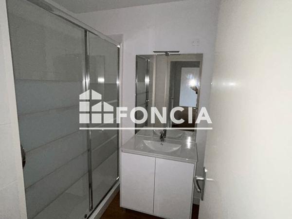 Location Appartement 2 pièces 46.2 m² - 23 AVENUE VICTOR HUGO - APT F2 Negrepelisse 82800