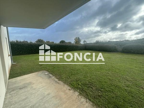 Location Appartement 2 pièces 46.2 m² - 23 AVENUE VICTOR HUGO - APT F2 Negrepelisse 82800