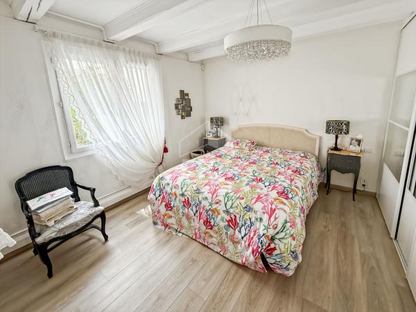 Saint-Victoret ? Rare T4 de plain-pied de 118 m² avec terrasse, jardin et stationnement