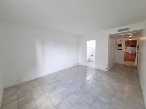 Appartement Neuilly Sur Marne 1 pièce(s) 33.18 m2