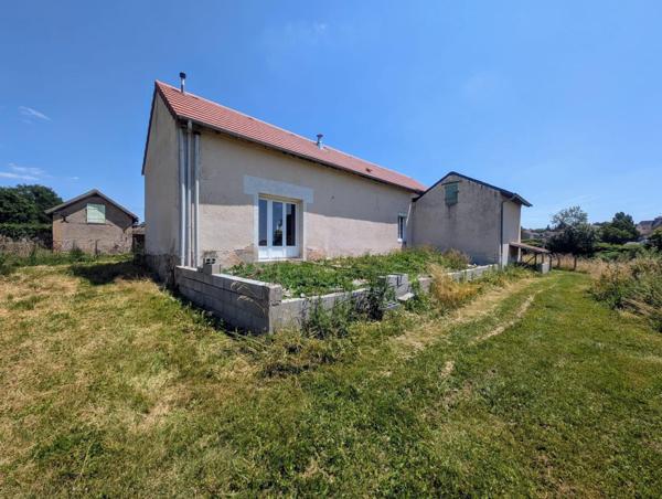 Maison en pierre avec terrain de 4300 m² – Bourbon-Lancy