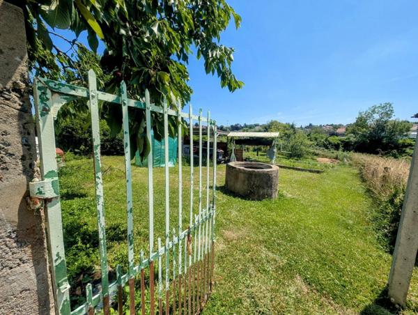 Maison en pierre avec terrain de 4300 m² – Bourbon-Lancy